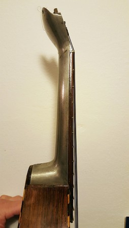 Model Nr. 2 with aluminum neck: neck side 